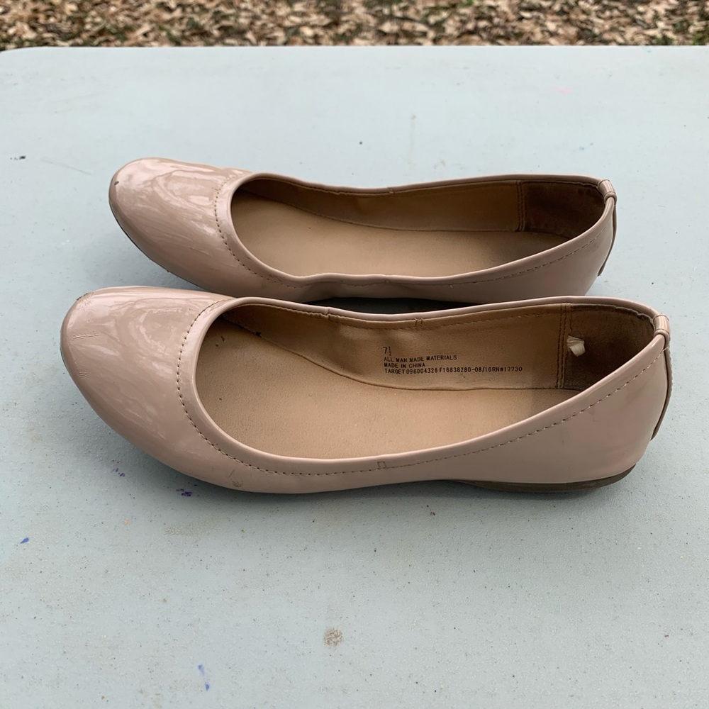 Nude Mossimo round toe flats